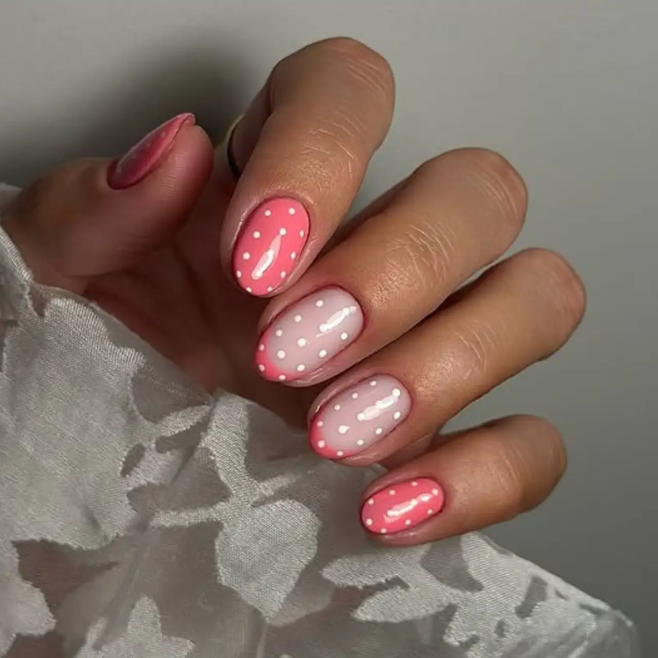 Las mejores ideas de uñas francesas originales para mayo con ...